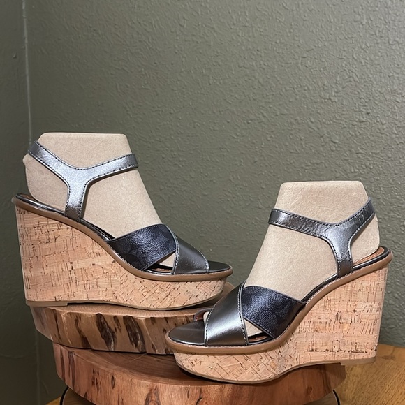 COACH CROSS BAND HIGH WEDGE SANDAL - Picture 4 of 16